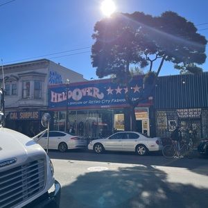 Meet your Posher, Chloe